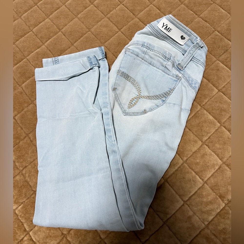 Size 0 YMI Wanna Betta Butt Skinny Jeans